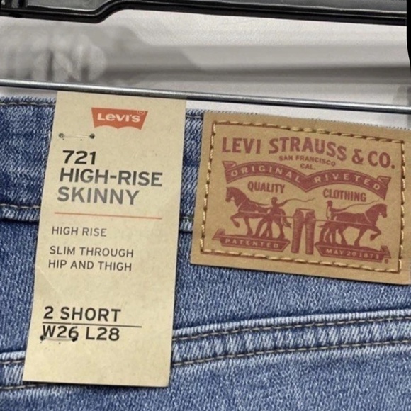 NEW! LEVI’S Women's High Rise Skinny Blue Jeans - Size 2 short (W26 L28) - Picture 4 of 7